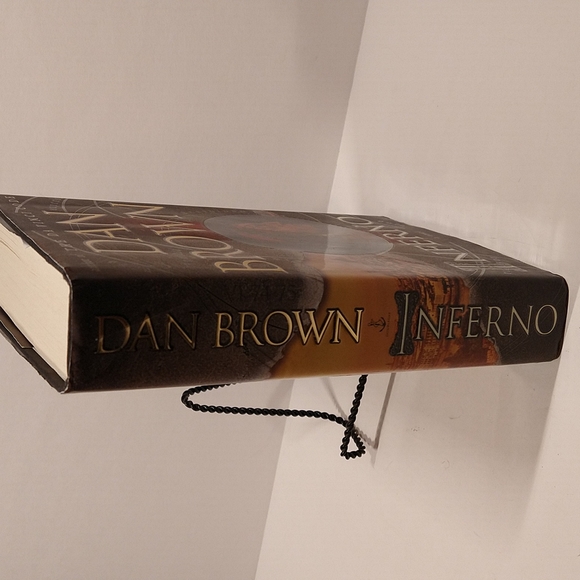 Dan Brown’s Inferno Hardcover Book - Picture 4 of 6
